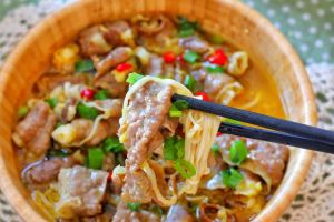 酸汤肥牛里的肥牛是什么肉_部位多样，口感丰富，营养美味！