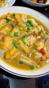 虾潺的做法_鲜嫩无骨虾潺，红烧椒盐皆美味