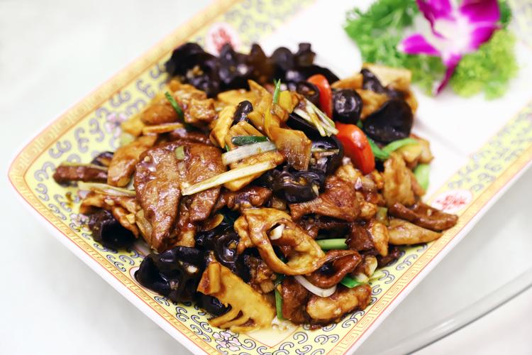 老爆三样是哪三种食材_爆炒猪肝腰里脊,津菜鲁菜名菜 老爆三样是哪三种食材_爆炒猪肝腰里脊,津菜鲁菜名菜