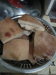 过年扣肉怎么炸好_酥脆金黄秘诀