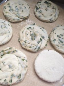 家常饼的家常做法_家常饼软筋香酥，简单快乐的味道！