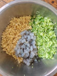 素馅虾仁饺子做法大全_虾仁炒蛋西葫芦馅饺子食谱