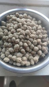 正宗汆丸子的做法_肉丸鲜嫩汤清醇的家常做法