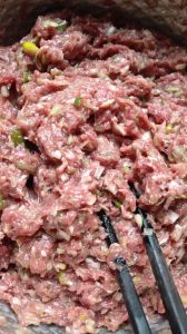 肉馅蒸饺正宗做法_家常肉馅蒸饺，做法简单，暖心又暖胃！