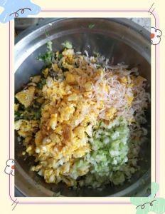 老黄瓜馅水饺的做法_清爽解暑老黄瓜馅水饺