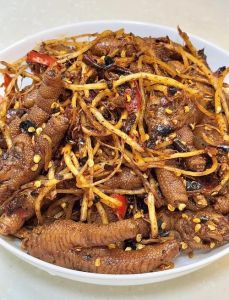 卤鸡瓜家常做法_家常卤鸡爪，简单美味，无需添加剂！