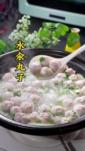 水汆鸡肉丸做法_汆鸡肉丸小窍门，吃出Q弹美味