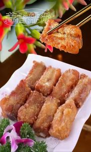 广式金牌蒜香排骨最正宗的做法_金牌蒜香排骨，腌炸得当，外酥里嫩，蒜香四溢！