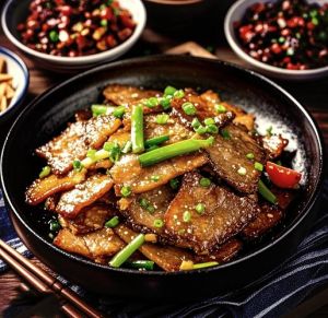 莲白盐煎肉的家常做法川菜_咸鲜酥嫩，做法详解