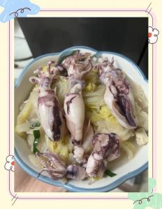 小笔管鱼炖白菜的做法大全_小笔管鱼炖白菜，鲜嫩家常菜！