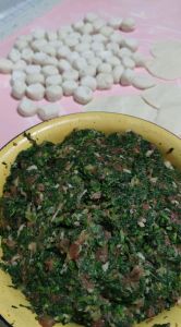 荸荠饺子的做法大全窍门_荸荠猪肉饺，鲜甜多汁做法