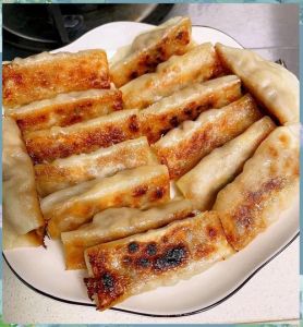 肉煎饺几分钟能熟_小火慢煎出焦香熟透煎饺