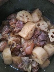 大块莲藕炖多久能熟_砂锅慢炖藕，高压快煮藕，选对方法不碎烂！