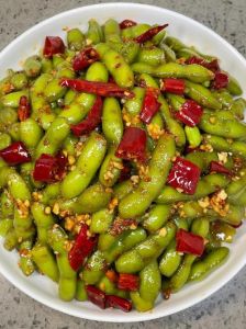 凉拌毛豆焯水几分钟_新鲜毛豆凉拌，冰镇更脆香！