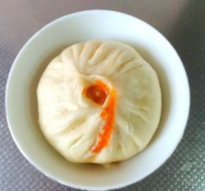 白菜肉包蒸20分钟能熟吗_蒸白菜肉包20分钟够吗？看馅料面团和火候！