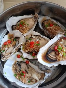 蒜蓉生蚝蒸10分钟能熟吗_蒸生蚝几分钟？蒜蓉粉丝超鲜美