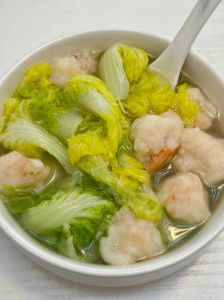 虾滑一般水开煮几分钟_火锅虾滑煮多久最鲜嫩？