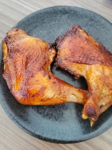 鸡腿各个部位叫法_鸡胸翅腿各不同，营养口感看部位