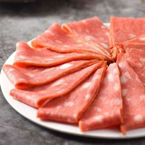 烟熏培根肉是什么肉_腌熏五花肉，美味但高脂，宜适量