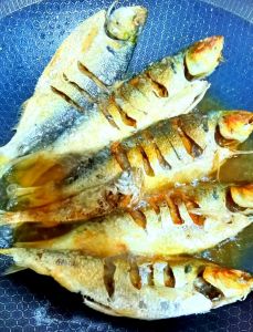 快鱼海鲫鱼油扣鱼有什么区别_快鱼海鲫鱼油扣鱼，鲜美不油腻！