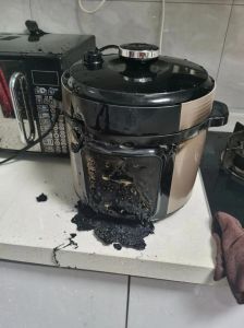 老式电饭锅没煮熟饭就跳保温了_老电饭锅煮饭跳保温？解决方法来了！