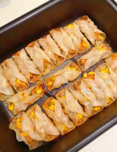 煎饺一般煎10分钟熟吗_煎饺时间多久？速冻5-10分钟金黄香