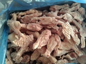 鸭腿和鸭翅根的区别_鸭翅根和鸭腿的区别，口感与做法大不同