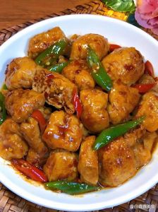油豆泡做麻辣香锅要焯水吗_焯水或油炸，哪个更香？