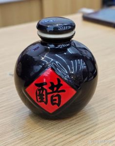 醋放久了是不是会越来越酸_放久的醋不一定更酸，储存对它很重要！