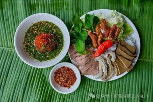 做撒撇用几种配料_生肉末调料拌米线，苦酸柠檬味