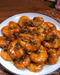天津油焖大虾最正确做法_选虾腌制煎虾调酱汁，简单美味！