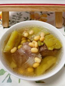 黄豆苦瓜排骨汤的做法窍门_大暑清热，苦瓜黄豆排骨汤