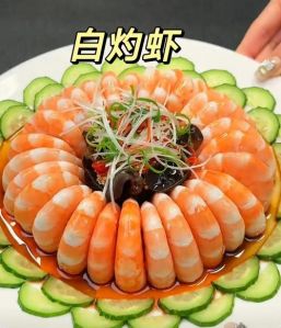 粤菜里有啥虾的做法_咸蛋黄焗虾蒜蓉开背虾等美味尝鲜