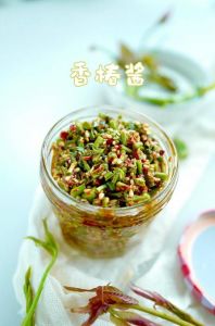腌制香椿的做法大全_腌咸辣香酱香，时令美味不愁