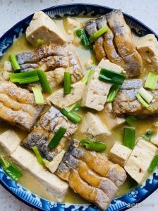 鮰鱼炖豆腐做法_鮰鱼炖豆腐，去腥提鲜，鲜美易做！
