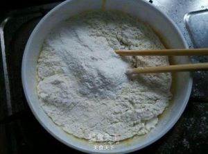 水发蛋糕的做法大全图解_水浴戚风蛋糕，软糯香甜易上手