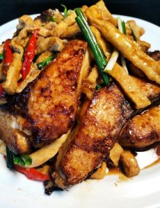 东北草鱼的做法大全_香煎草鱼，清蒸草鱼，火锅草鱼，鲜美做法！