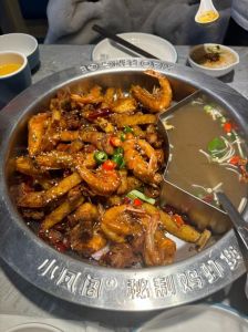 鸡虾公煲的家常做法_家常美味，简单营养