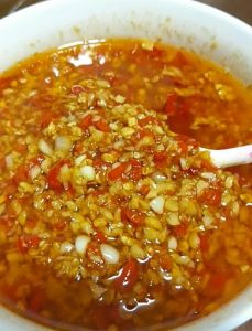 自制蒜蓉酱详细做法_掌握火候，冷藏更香