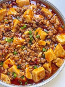 豆腐夹肉馅的做法窍门_豆腐夹肉馅做法，煎炖技巧全解析