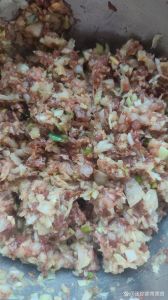 羊肉韭菜饺子馅做法_夏季吃羊肉不上火？韭菜馅饺子来啦！