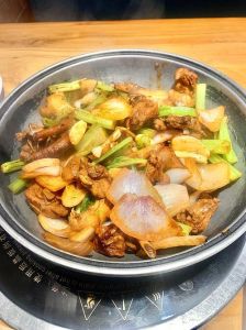 鸡打火锅的做法配菜_鲜嫩火锅鸡，麻辣鲜香好滋味！