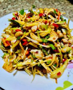 凉拌什锦菜的家常做法_蒜蓉油拌什锦菜，夏日清爽香辣菜