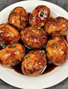 炸虎皮蛋的正确方法_火候调料腌炸出酥嫩