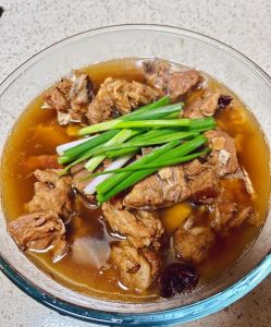 做羊肉烩菜羊肉焯水几分钟_羊肉烩菜去腥小妙招，鲜嫩不膻！