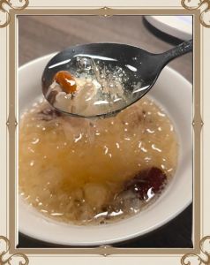 银耳打碎大火煮5分钟熟了没有_银耳打碎煮不熟？泡发是关键！