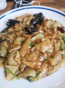 软溜咯吱的做法_选对料控好火候