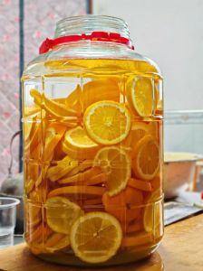 桔子泡酒的做法大全_自制金桔酒，酸甜时光酿幸福