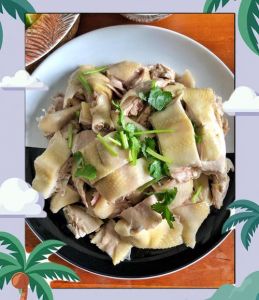 蒸白切肉的正宗做法_广东家常菜，做法简单，肉质嫩滑，味道鲜美