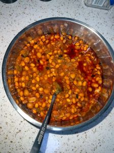 炒瓜豆酱的家常做法_自制瓜豆酱，酱香浓郁，美味可口！
